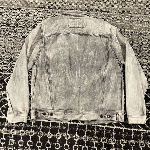 Zara Denim Jacket - Picture 5 of 5